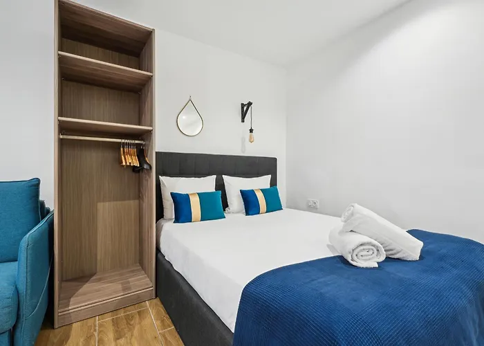 Tour Eiffel Appartement *